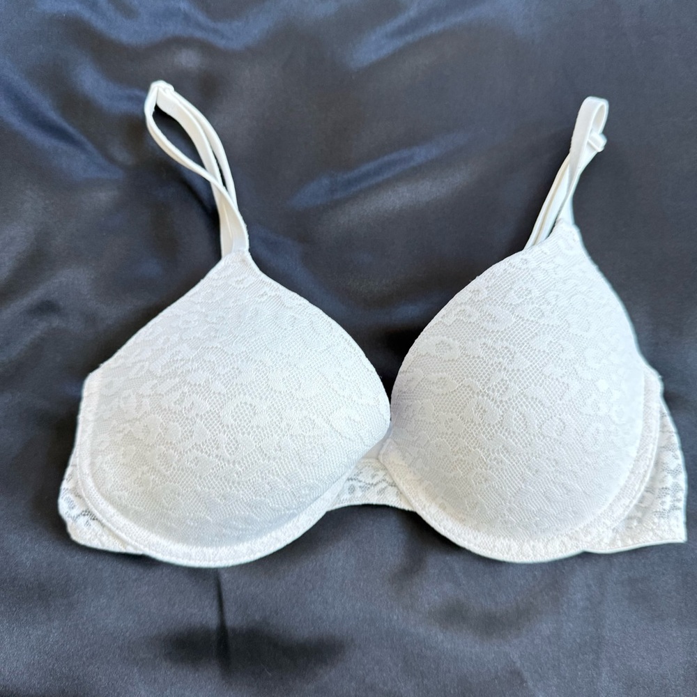 Victoria’s Secret PINK PushUp T- Shirt Leopard Lace Bra